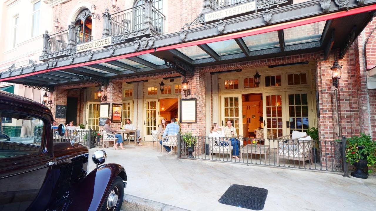 Hotel Ledson & Zina Lounge